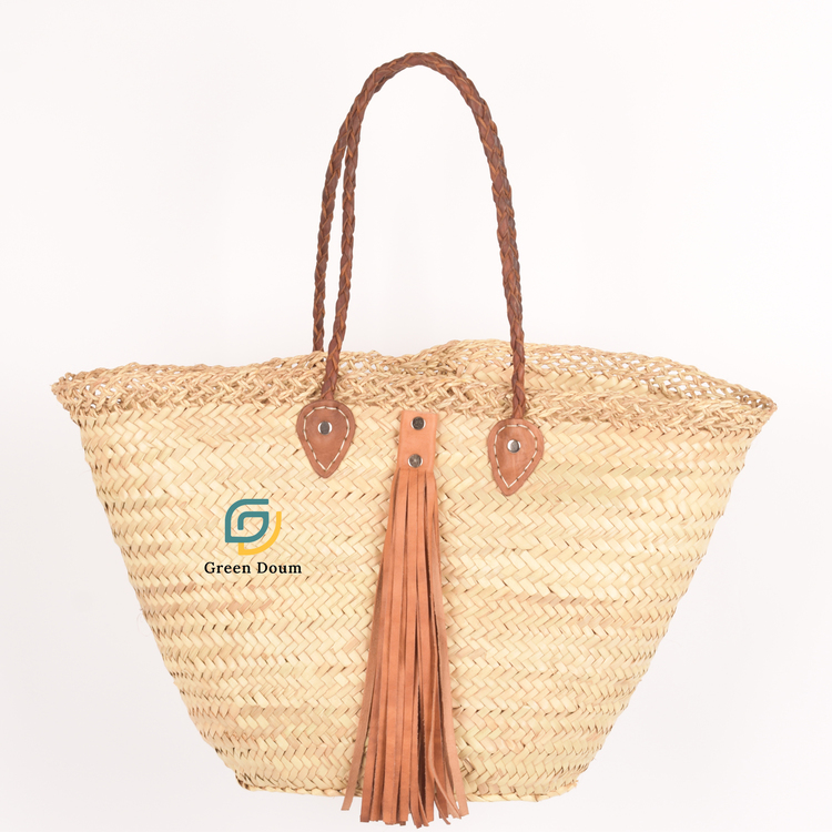 Straw basket with fringes by Green Doum, photo 4