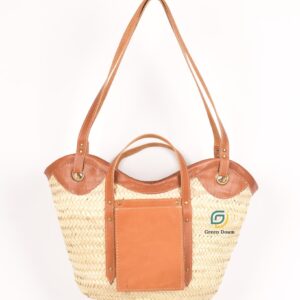 Panier en paille motif vagues et poche en cuir