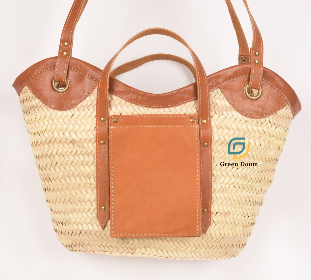 Straw basket with wave design by Green Doum, photo 2