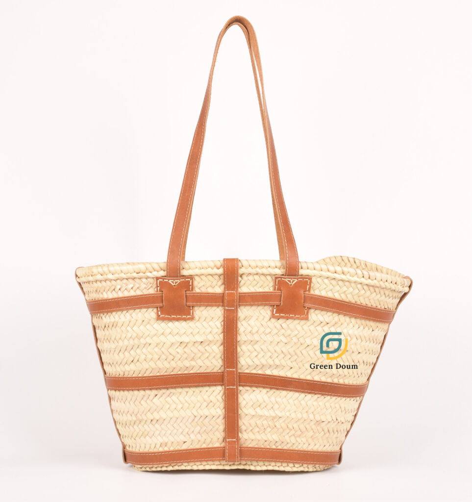 Large straw bag with leather lines by Green Doum, photo 4