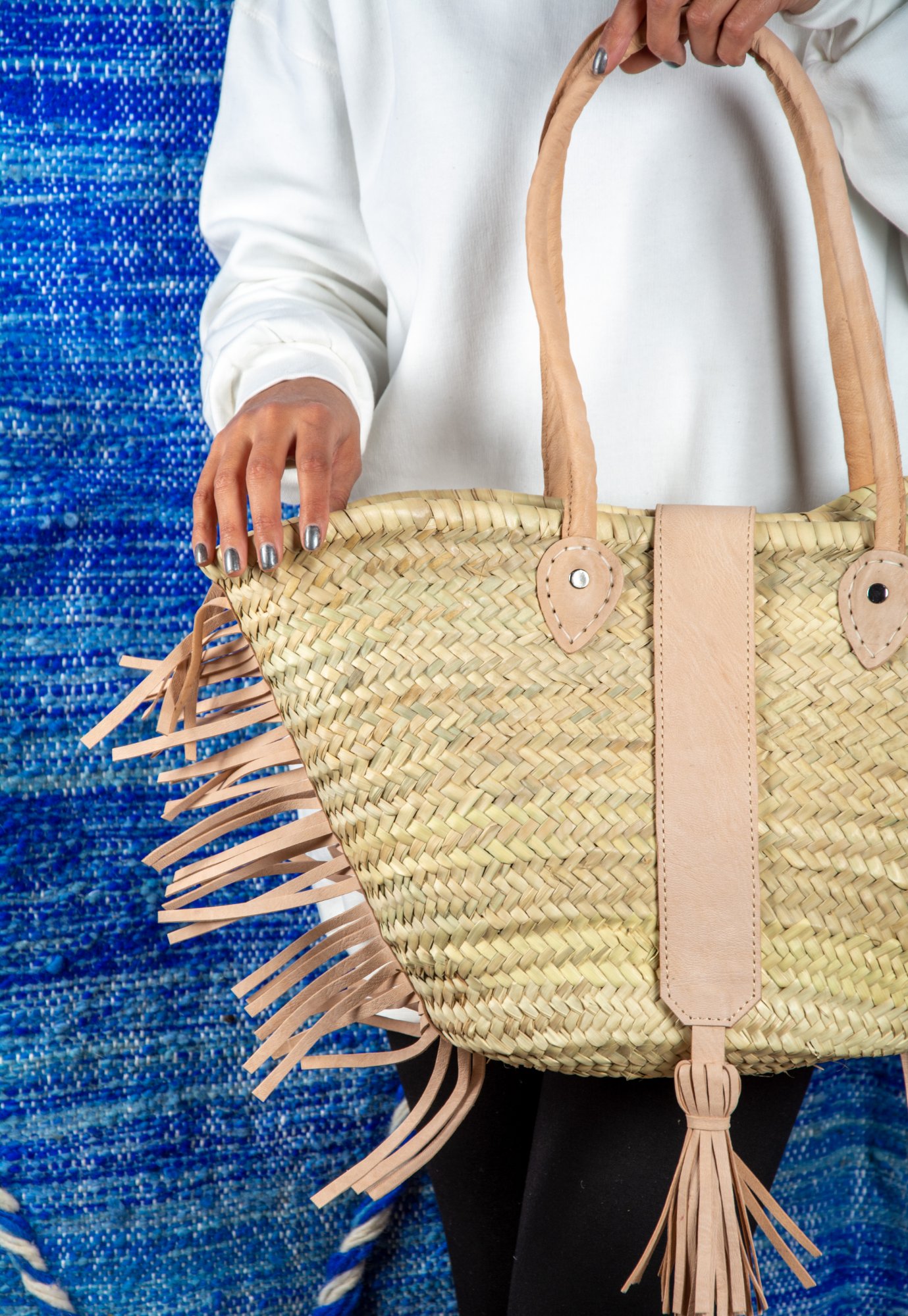 Sac épaule en paille, franges en cuir et pampille – Image 5