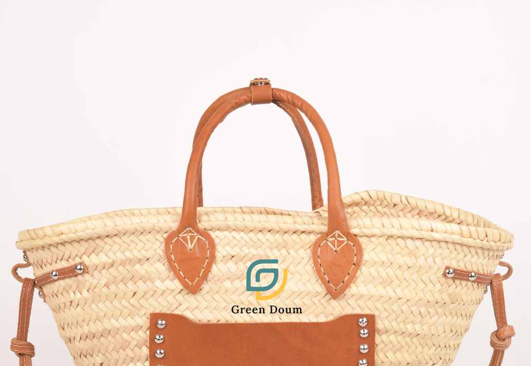 Grand panier en paille, poche en cuir et anse courte - Green Doum - photo 2