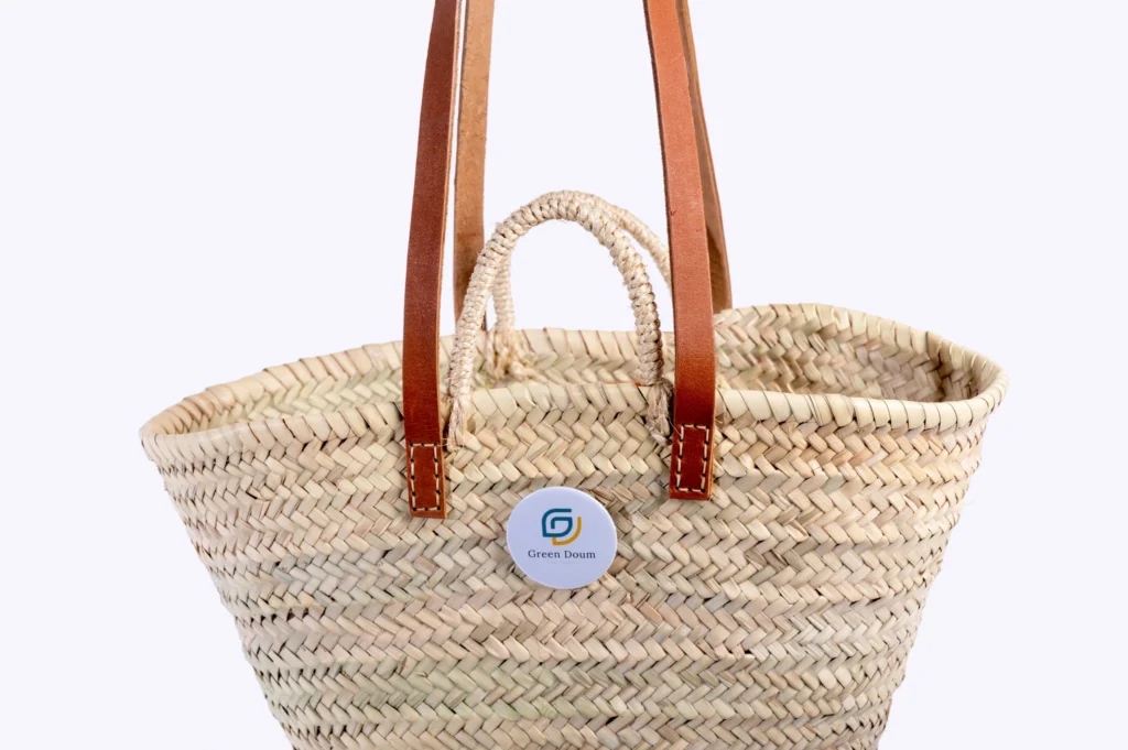 Straw basket with sisal and leather handles by Green Doum, photo 4