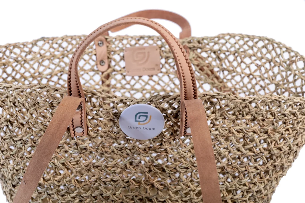 Open weave straw basket by Green Doum, photo 3