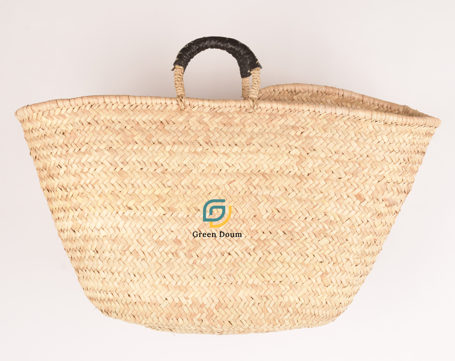 Wild palm leaf tote basket by Green Doum, photo 3