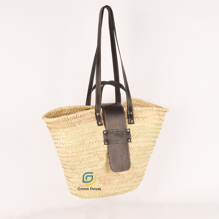 Large straw basket with leather closure by Green Doum, photo 2