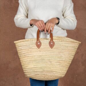 Panier en paille avec anses courtes en cuir – L