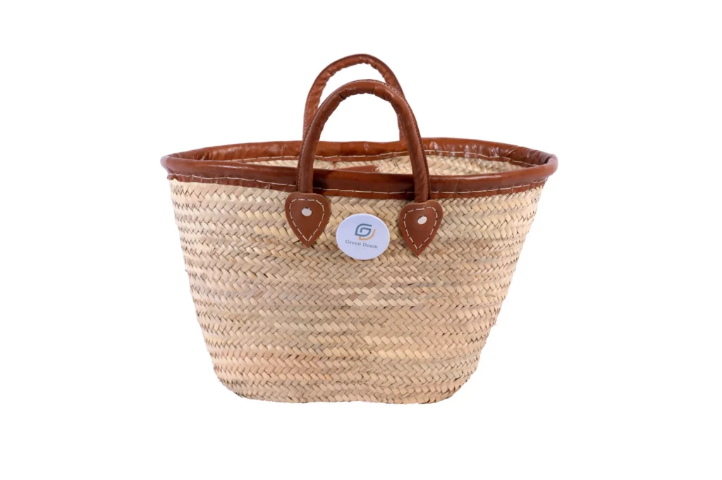 Panier de courses en paille avec bord en cuir par Green Doum, photo 3