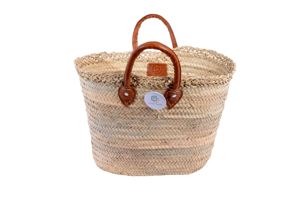 Straw basket with openwork rim by Green Doum, photo 3