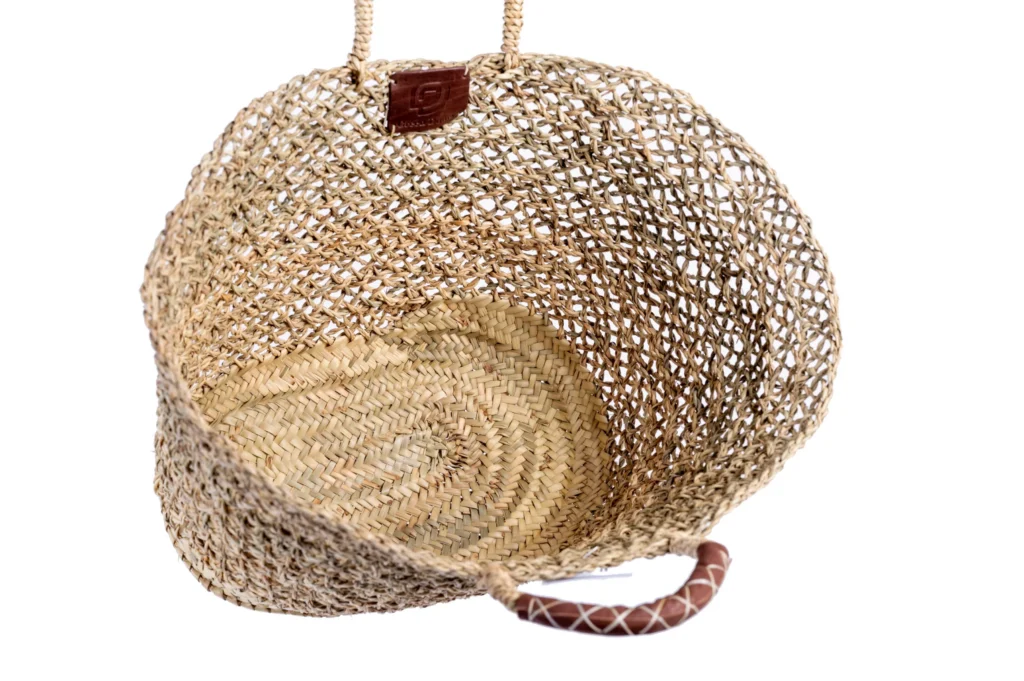 Open weave basket with wrapped handles by Green Doum, photo 4